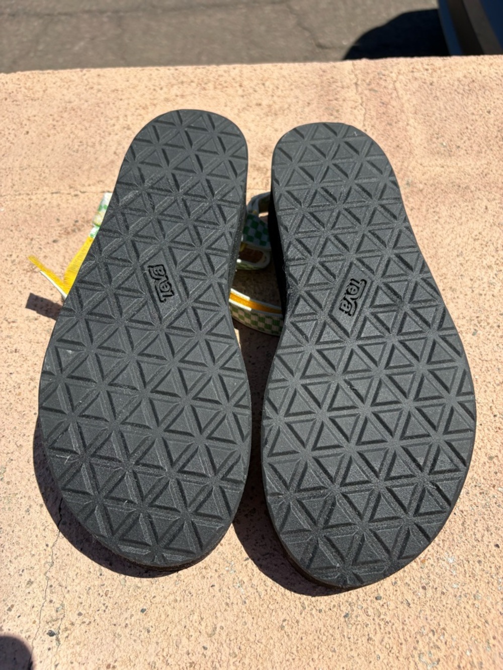 TEVA Picnic Slice Yarrow Flatform Sandal
Women’s Size 11 - Picture 5 of 5